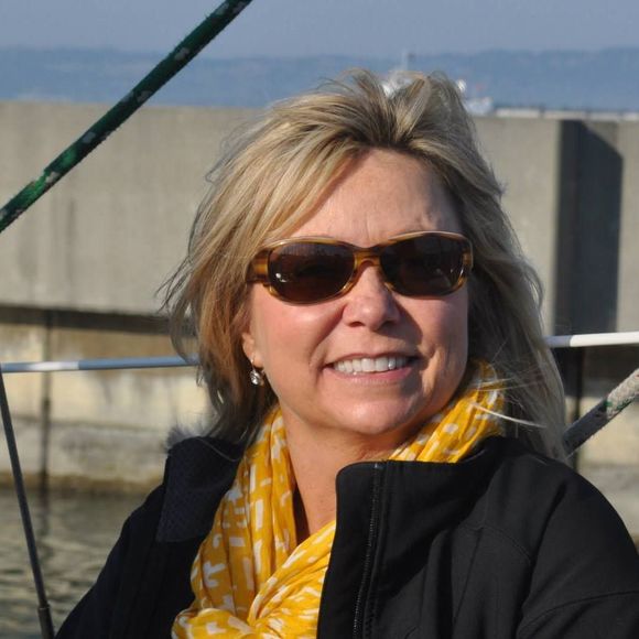 Meet your Posher, Lisa - Picture 1 of 1